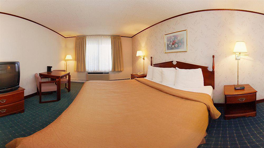 Quality Inn Gaylord Exterior photo